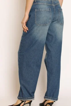 Jeans Russel modello egg denim blu