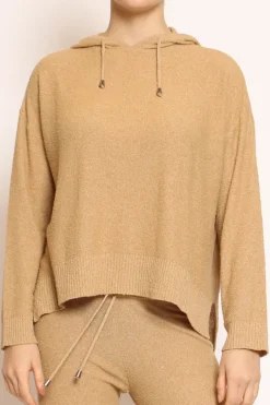 Maglia in bouclu00e8 elasticizzato con cappuccio sabbia